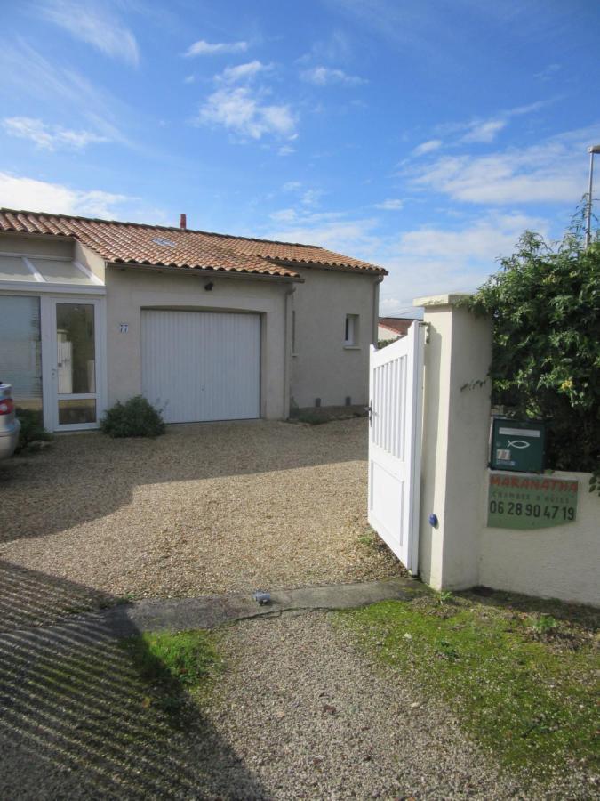 Maranatha Bed and Breakfast Les Gonds Exteriör bild